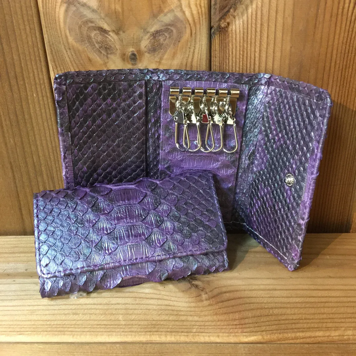 パープルのキーケース